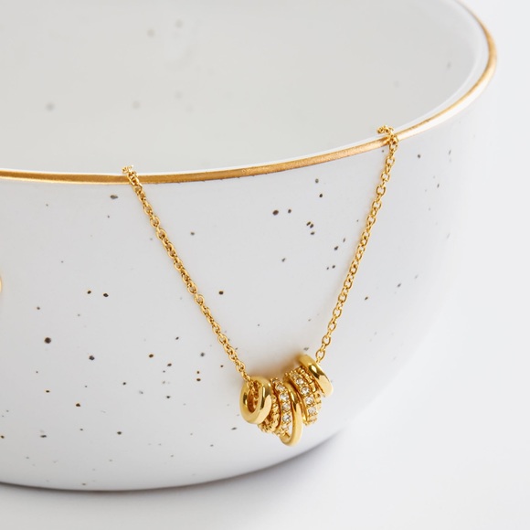Stella & Dot Jewelry - Stella Necklace